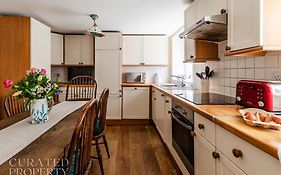 The Admirals House - Central Bath & Free Parking